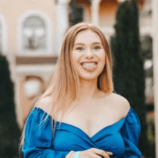 Фрилансер Ирина Ч. — Украина, Одесса. Специализация — AI в дизайне, Фирменный стиль