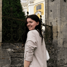 Freelancer Iryna I. — Ukraina. Specjalizacja — Programowanie stron internetowych, Javascript & Typescript