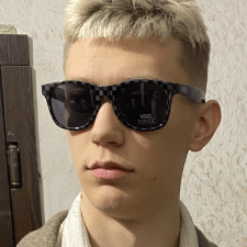 Фрилансер Іван К. — Україна, Чернівці. Спеціалізація — Аудіо та відео монтаж, Логотипи