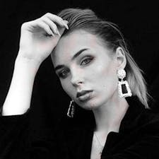 Фрилансер Юлія С. — Украина, Тернополь. Специализация — Дизайн визиток, Перевод текстов