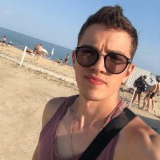 Фрилансер Максим К. — Украина, Николаев. Специализация — Дизайн визиток, Полиграфический дизайн
