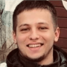 Freelancer Vladislav N. — Ukraina, Dniepr. Specjalizacja — Python, Układ HTML i CSS