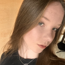 Freelancer Katerina K. — Ukraina, Ladyżyń. Specjalizacja — Tłumaczenie tekstów, Pisanie artykułów