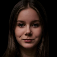 Фрилансер Кароліна С. — Украина, Нововолынск. Специализация — AI в дизайне, Дизайн визиток