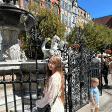 Freelancer Diana F. — Ukraine, Mykolaiv. Core skill — Text Translation, English