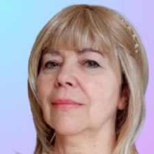 Freelancer Kateryna K. — Ukraine, Kyiv. Core skill — Speaker & Voice Services, Text Editing & Proofreading