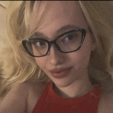 Freelancer Kateryna B. — Ukraine, Slavyansk. Core skill — AI Art, Photo Processing