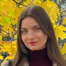 Freelancer Kateryna L. — Ukraine, Kyiv. Core skill — Web Design
