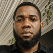 Freelancer Kelechi O. — Stany Zjednoczone, Los Angeles. Specjalizacja — Bazy danych i SQL, Javascript & Typescript