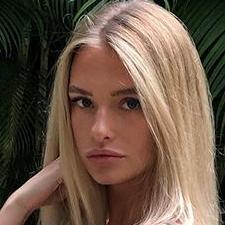 Фрилансер Екатерина П. — Украина. Специализация — Оформление страниц в социальных сетях, Дизайн визиток