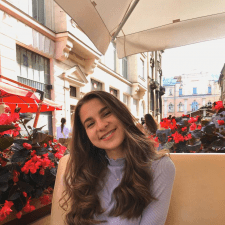 Freelancer Khrystyna R. — Ukraina, Lwów. Specjalizacja — Copywriting, Edycja i korekta tekstu