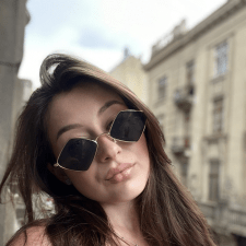 Freelancer Khrystyna Y. — Ukraine, Lvov. Core skill — Interface Design (UI/UX), HTML & CSS
