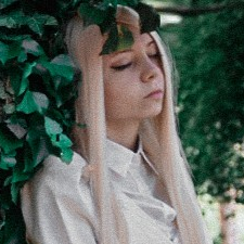 Freelancer Rina M. — Moldau. Fachgebiet — Fotobearbeitung, Zeichnungen & Diagramme