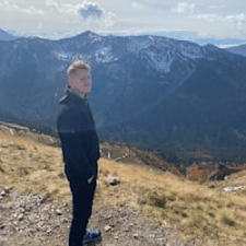 Freelancer Dmitro K. — Ukraina. Specjalizacja — Układ HTML i CSS, Content Management Systems