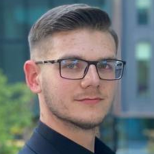 Фрилансер Артем К. — Украина, Киев. Специализация — Копирайтинг, AI в дизайне