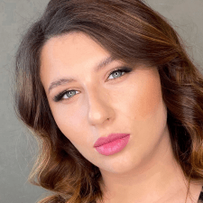 Freelancer Iryna L. — Ukraine, Turiisk. Core skill — Social Media Page Design