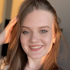 Freelancer Diana L. — Ukraine. Core skill — Content Management, Social Media Page Design