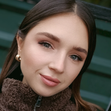 Freelancer Olena M. — Ukraina, Borzna. Specjalizacja — Sklepy internetowe i e-commerce, AI tekst