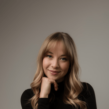 Freelancer Olena M. — Ukraine, Kyiv. Core skill — AI Art, Video Creation by Artificial Intelligence