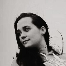 Freelancer Lenka P. — Ukraine, Kherson. Core skill — Social Media Advertising