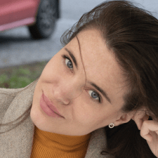 Freelancer Yuliia M. — Ukraine, Kyiv. Core skill — Web Programming, Interface Design (UI/UX)