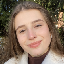 Freelancer Liubov L. — Ukraina, Rachów. Specjalizacja — Praca z klientami, Obróbka zdjęć