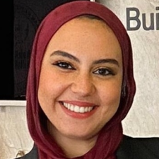Freelancer Logayn S. — Egypt, Cairo. Core skill — Python, Data Processing