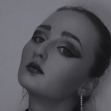 Freelancer Ruslana K. — Chiny, Chengdu. Specjalizacja — Copywriting, Praca z klientami