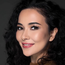 Freelancer Malika T. — Kazachstan, Ałmaty (Alma-Ata). Specjalizacja — Nazewnictwo i slogany, Copywriting