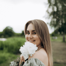 Фрилансер Марина В. — Украина, Ровно. Специализация — Дизайн интерфейсов (UI/UX), Дизайн сайтов
