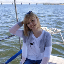 Марина Гусарова