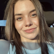 Freelancer Marina P. — Ukraine, Sumy. Core skill — Presentations, English