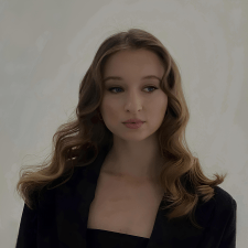 Freelancer Yelena C. — Ukraine, Kyiv. Core skill — Copywriting, Text Translation