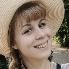 Freelancer Nadia M. — Ukraina, Lwów. Specjalizacja — Loga, Grafika wektorowa