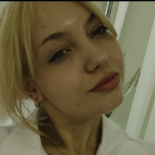 Freelancer Zhenya K. — Ukraina. Specjalizacja — Opracowanie prezentacji, AI tekst