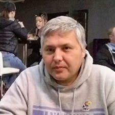 Фрилансер Мирлан Т. — Кыргызстан, Бишкек. Специализация — Дизайн сайтов, Дизайн визиток