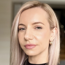 Freelancer Monika M. — Poland, Warszawa. Core skill — Online Stores & E-commerce, Website Maintenance