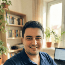 Freelancer Sergey K. — Ukraina, Kijów. Specjalizacja — Hybrydowe aplikacje mobilne, Tworzenie chatbota