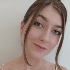 Freelancer Nadiia K. — Ukraina, Odessa. Specjalizacja — Wiersze, piosenki, proza, Copywriting