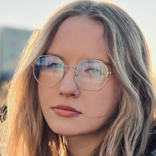 Freelancer Maria N. — Ukraina, Żytomierz. Specjalizacja — Wiersze, piosenki, proza, Edycja audio i wideo