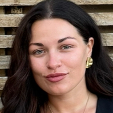 Freelancer Nastya Z. — Spain, Alicante. Core skill — HTML & CSS, Javascript and Typescript