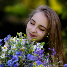 Freelancer Anastasiya S. — Ukraine, Kharkiv. Core skill — Artwork, Web Design