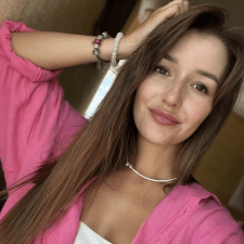 Freelancer Nataliia P. — Ukraine, Vinnytsia. Core skill — Text Editing & Proofreading, Social Media Page Design