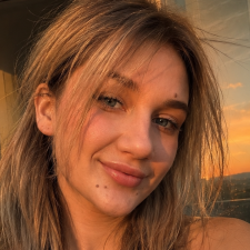 Freelancer Єlizaveta N. — Ukraine, Czernomorsk. Core skill — AI Content Creation, Text Editing & Proofreading