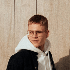 Фрилансер Nikita B. — Украина, Николаев. Специализация — Перевод текстов, Аудио и видео монтаж