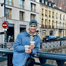 Freelancer Oleg K. — Lithuania, Vilnyus. Core skill — HTML & CSS, Javascript and Typescript