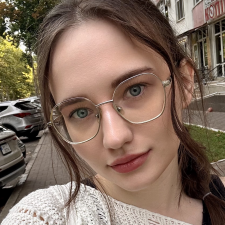 Freelancer Olena P. — Ukraina, Odessa. Specjalizacja — Projektowanie stron w mediach społecznościowych, Banery
