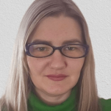 Freelancer Olena K. — Ukraine. Core skill — Interface Design (UI/UX), Mobile Apps Design