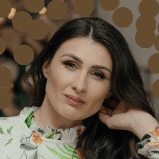 Freelancer Olena P. — Ukraina. Specjalizacja — Copywriting, Edycja i korekta tekstu
