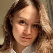 Freelancer Olena R. — Ukraine, Kherson. Core skill — Interface Design (UI/UX), Web Design